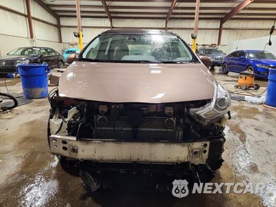 Piąte zdjęcie samochodu w środku: 2017 TOYOTA PRIUS V FIVE VIN:JTDZN3EUXHJ060573 - miniatura