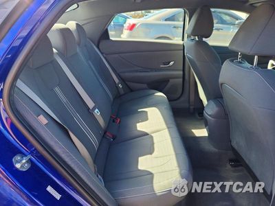 Zdjęcie 10 z 12 samochodu: 2024 HYUNDAI ELANTRA BLUE VIN:KMHLM4DJ9RU094490 - miniatura