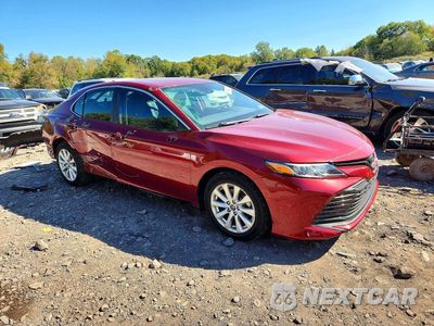 Czwarte zdjęcie samochodu z boku: 2019 TOYOTA CAMRY LE VIN:4T1B11HK1KU825666 - miniatura