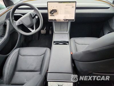 Zdjęcie 8 z 13 samochodu: 2026 TESLA MODEL Y VIN:7SAYGDEE6TA497247 - miniatura