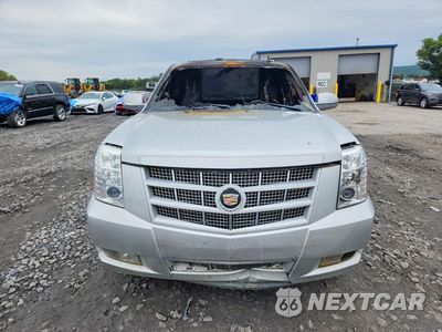 Piąte zdjęcie samochodu w środku: 2013 CADILLAC ESCALADE PREMIUM VIN:1GYS4CEF4DR106586 - miniatura