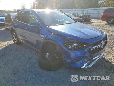 Czwarte zdjęcie samochodu z boku: 2025 MERCEDES-BENZ GLA 250 4MATIC VIN:W1N4N4HBXSJ666112 - miniatura