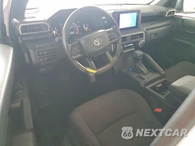Zdjęcie 8 z 12 samochodu: 2025 TOYOTA TACOMA SR VIN:3TYJDAHN6ST020157 - miniatura