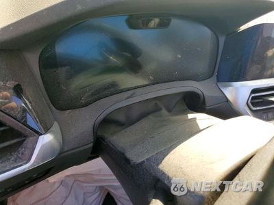Zdjęcie 9 z 12 samochodu: 2022 BMW M4 COMPETITION VIN:WBS33BA0XNCJ90869 - miniatura