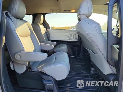 Zdjęcie 11 z 13 samochodu: 2026 TOYOTA SIENNA XLE 7-PASSENGER VIN:5TDYSKFC5TS250071 - miniatura