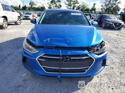 Piąte zdjęcie samochodu w środku: 2017 HYUNDAI ELANTRA SE VIN:KMHD74LF0HU408258 - miniatura