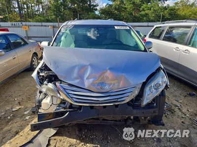 Piąte zdjęcie samochodu w środku: 2017 TOYOTA SIENNA LE VIN:5TDJZ3DC9HS176909 - miniatura