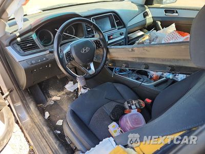 Zdjęcie 8 z 12 samochodu: 2019 HYUNDAI SONATA SEL VIN:5NPE34AF6KH814313 - miniatura