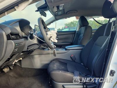 Zdjęcie 7 z 12 samochodu: 2025 NISSAN SENTRA SV VIN:3N1AB8CV3SY385747 - miniatura