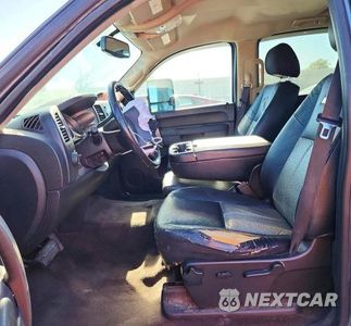 Zdjęcie 7 z 12 samochodu: 2011 CHEVROLET SILVERADO C1500 LT VIN:3GCPCSE03BG254004 - miniatura
