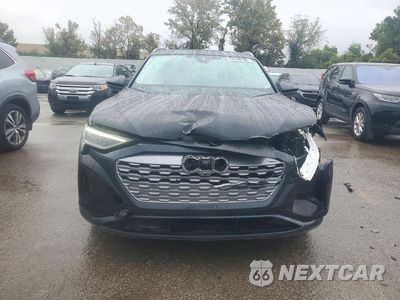 Piąte zdjęcie samochodu w środku: 2024 AUDI Q8 E-TRON PRESTIGE VIN:WA16ABGE7RB013635 - miniatura