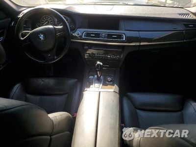 Zdjęcie 8 z 12 samochodu: 2012 BMW ALPINA B7 VIN:WBAKA8C52CDX01192 - miniatura
