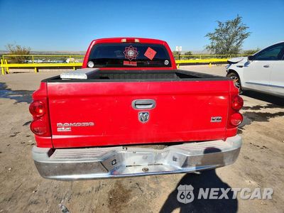 Zdjęcie 6 z 12 samochodu: 2006 DODGE DAKOTA QUAD SLT VIN:1D7HE48N96S533916 - miniatura