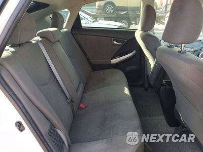 Zdjęcie 11 z 14 samochodu: 2015 TOYOTA PRIUS TWO VIN:JTDKN3DU7F0406410 - miniatura
