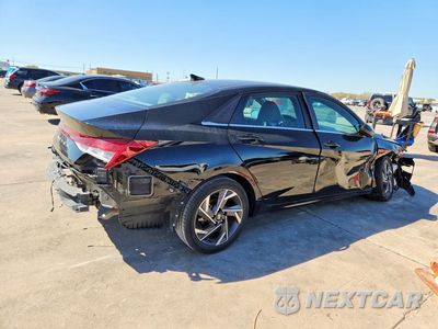 Trzecie zdjęcie samochodu z tyłu: 2025 HYUNDAI ELANTRA SEL VIN:KMHLS4DG5SU983917 - miniatura