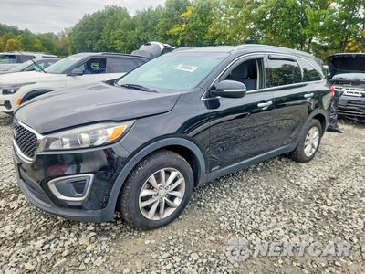 2016 KIA SORENTO LX 5XYPGDA3XGG025549 - główne zdjęcie licytacji z USA - miniatura