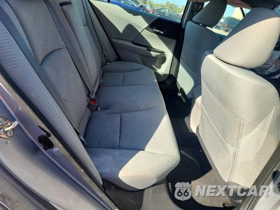 Zdjęcie 10 z 13 samochodu: 2017 HONDA ACCORD LX VIN:1HGCR2F38HA186393 - miniatura