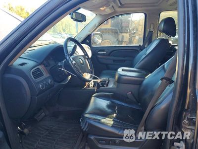 Zdjęcie 7 z 12 samochodu: 2010 CHEVROLET TAHOE K1500 LTZ VIN:1GNUKCE0XAR205805 - miniatura