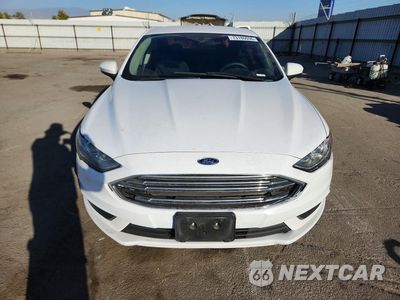 Piąte zdjęcie samochodu w środku: 2017 FORD FUSION SE HYBRID VIN:3FA6P0LU6HR387868 - miniatura