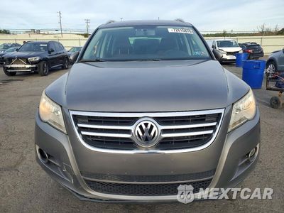 Piąte zdjęcie samochodu w środku: 2009 VOLKSWAGEN TIGUAN SE VIN:WVGBV75N49W527052 - miniatura
