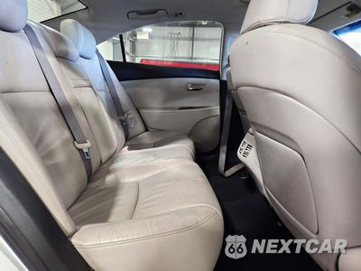 Zdjęcie 10 z 13 samochodu: 2011 LEXUS ES 350 VIN:JTHBK1EG0B2437534 - miniatura