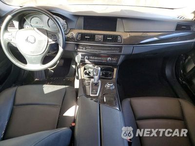 Zdjęcie 8 z 12 samochodu: 2013 BMW 528 I VIN:WBAXG5C50DD230325 - miniatura