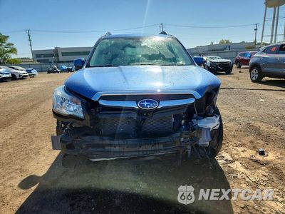 Piąte zdjęcie samochodu w środku: 2017 SUBARU FORESTER 2.5I PREMIUM VIN:JF2SJAGC4HH435467 - miniatura