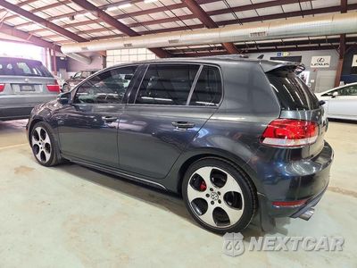 Drugie zdjęcie samochodu z przodu: 2011 VOLKSWAGEN GTI VIN:WVWHD7AJ5BW103129 - miniatura