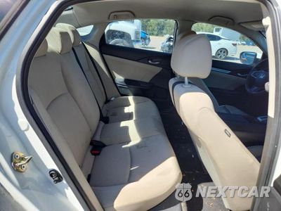 Zdjęcie 10 z 12 samochodu: 2016 HONDA CIVIC LX VIN:19XFC2F57GE048502 - miniatura
