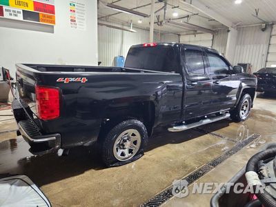 Trzecie zdjęcie samochodu z tyłu: 2016 CHEVROLET SILVERADO K1500 VIN:1GCVKNEH9GZ385365 - miniatura
