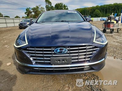 Piąte zdjęcie samochodu w środku: 2021 HYUNDAI SONATA HYBRID SEL VIN:KMHL34JJ4MA024350 - miniatura