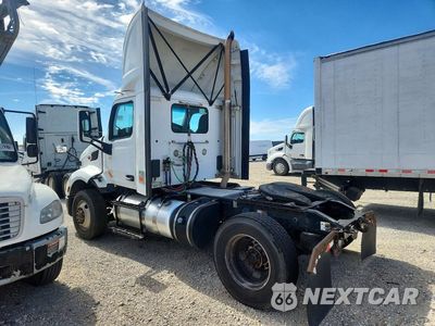 Drugie zdjęcie samochodu z przodu: 2019 PETERBILT 579 SEMI TRUCK VIN:1XPBA48X3KD478714 - miniatura