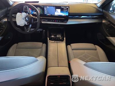 Zdjęcie 8 z 12 samochodu: 2025 BMW I5 XDRIVE 40 VIN:WBY13HG07SCU59445 - miniatura