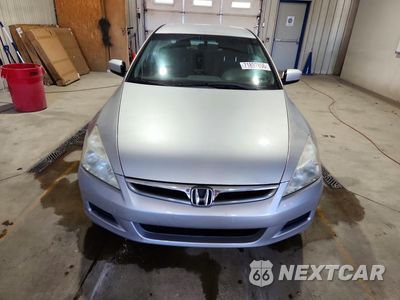 Piąte zdjęcie samochodu w środku: 2007 HONDA ACCORD LX VIN:1HGCM56477A224008 - miniatura