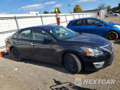 Czwarte zdjęcie samochodu z boku: 2015 NISSAN ALTIMA 2.5 VIN:1N4AL3AP9FC416618 - miniatura