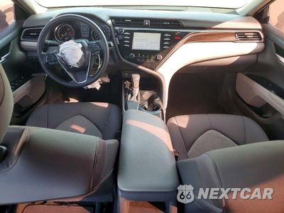 Zdjęcie 20 z 30 samochodu: 2019 TOYOTA CAMRY LE VIN:4T1B11HK3KU701110 - miniatura