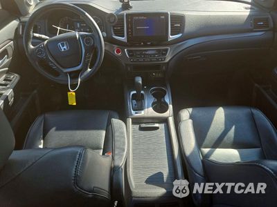 Zdjęcie 8 z 13 samochodu: 2017 HONDA PILOT EXLN VIN:5FNYF5H77HB034336 - miniatura