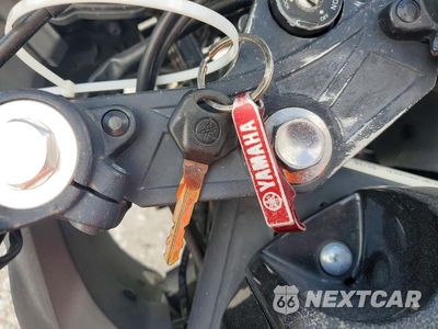 Zdjęcie 8 z 9 samochodu: 2015 YAMAHA YZFR3 VIN:MH3RH06Y1FK002089 - miniatura