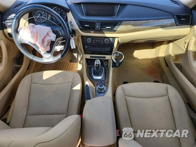 Zdjęcie 8 z 13 samochodu: 2014 BMW X1 SDRIVE28I VIN:WBAVM1C56EVW47078 - miniatura