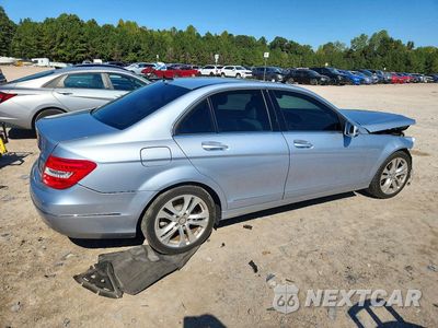 Trzecie zdjęcie samochodu z tyłu: 2013 MERCEDES-BENZ C 250 VIN:WDDGF4HB5DR282749 - miniatura