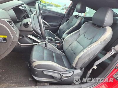 Zdjęcie 7 z 12 samochodu: 2016 HYUNDAI VELOSTER TURBO VIN:KMHTC6AE3GU285020 - miniatura