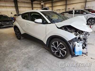 Czwarte zdjęcie samochodu z boku: 2021 TOYOTA C-HR XLE VIN:JTNKHMBX8M1110728 - miniatura