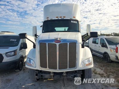 Piąte zdjęcie samochodu w środku: 2018 PETERBILT 579 VIN:1XPBA48X5JD477322 - miniatura