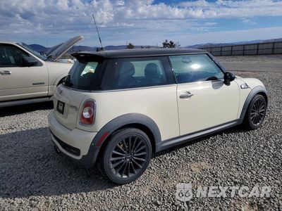 Trzecie zdjęcie samochodu z tyłu: 2013 MINI COOPER S VIN:WMWSV3C58DT395324 - miniatura