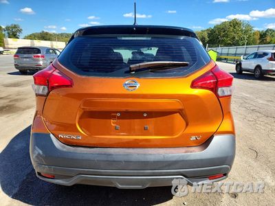 Zdjęcie 6 z 14 samochodu: 2019 NISSAN KICKS S VIN:3N1CP5CU7KL515428 - miniatura