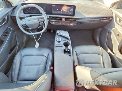 Zdjęcie 8 z 13 samochodu: 2025 KIA EV6 WIND VIN:5XYC34JA7SG013537 - miniatura