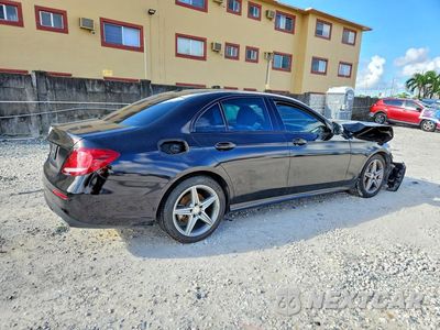 Trzecie zdjęcie samochodu z tyłu: 2017 MERCEDES-BENZ E 300 VIN:WDDZF4JB0HA010441 - miniatura