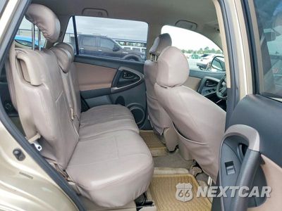 Zdjęcie 11 z 13 samochodu: 2006 TOYOTA RAV4 BASE VIN:JTMZD33V665008569 - miniatura