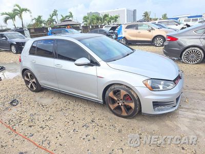 Czwarte zdjęcie samochodu z boku: 2015 VOLKSWAGEN GTI VIN:3VW5T7AU8FM017204 - miniatura