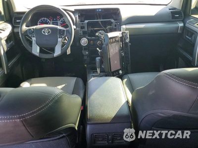 Zdjęcie 8 z 14 samochodu: 2018 TOYOTA 4RUNNER SR5 PREMIUM VIN:JTEBU5JR1J5604423 - miniatura